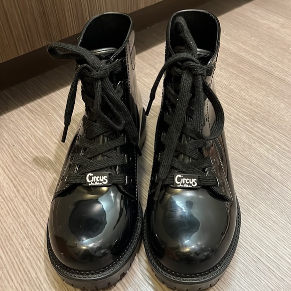 Circus by Sam Edelman black rain boots - Picture 2 of 7